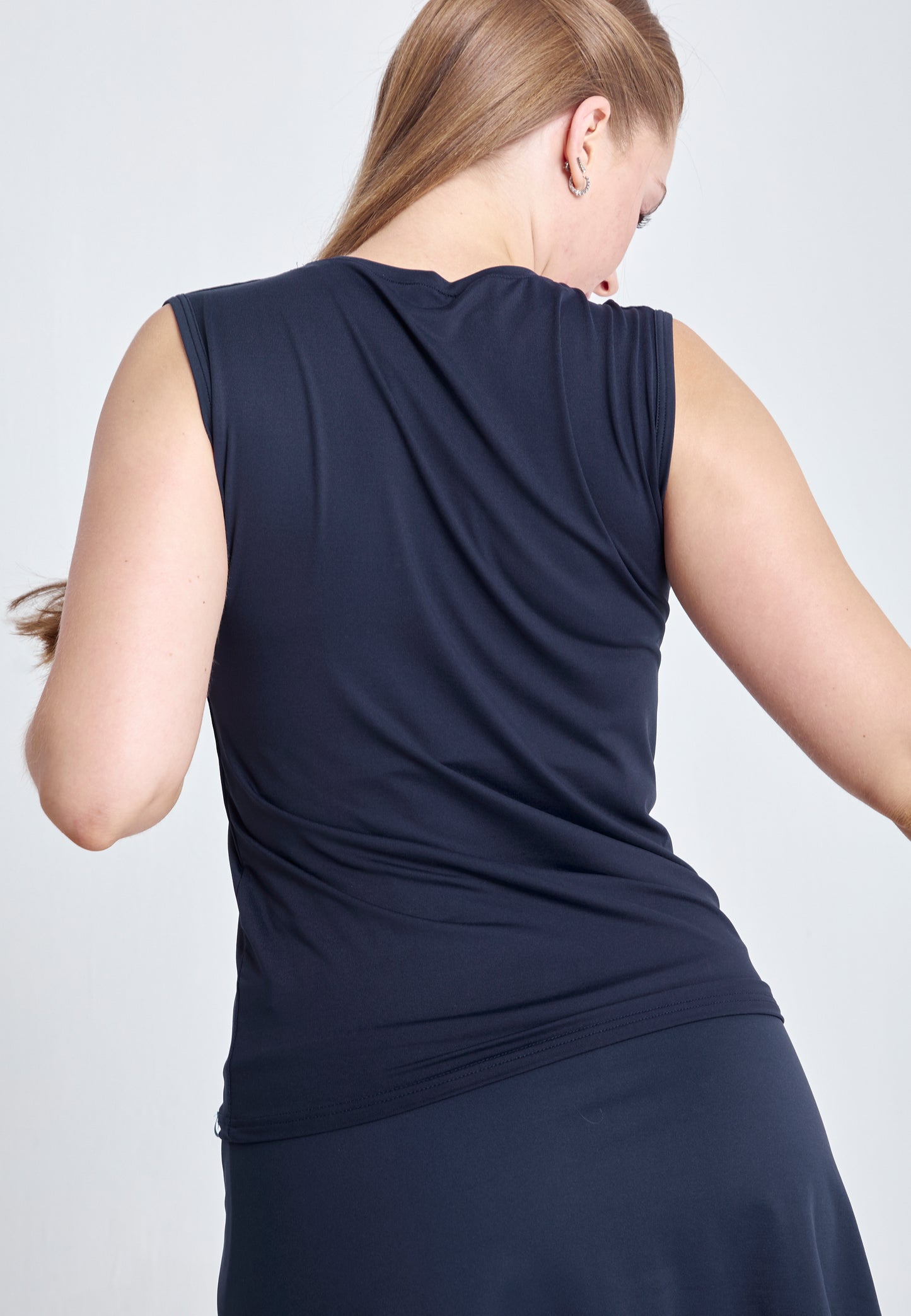 Mädchen & Damen Tennis Loose Fit Tanktop V-Neck, navy blau von SPORTKIND