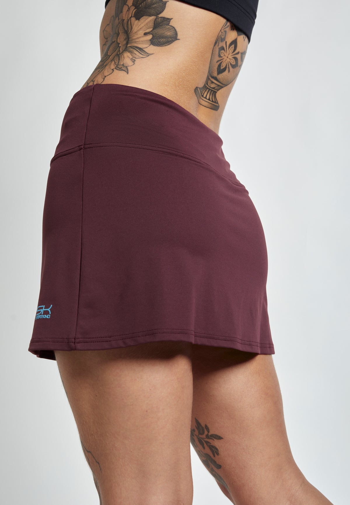 Mädchen & Damen Basic Tennisrock / Skort, burgunder rot von SPORTKIND