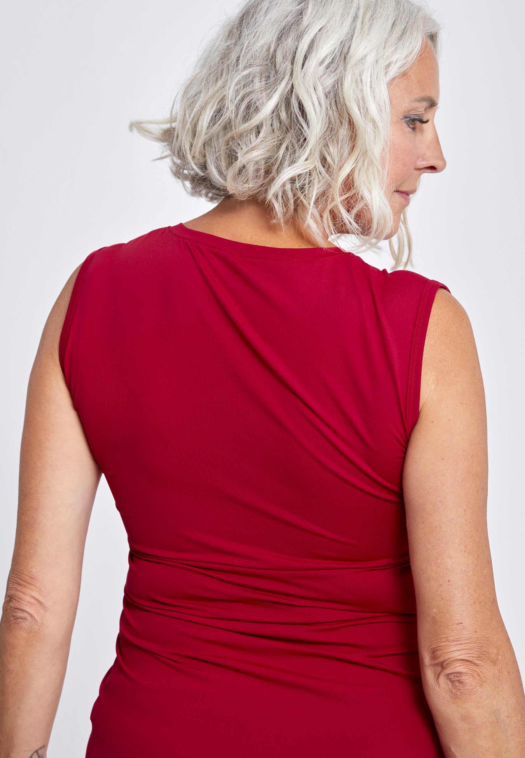 Mädchen & Damen Tennis Loose Fit Tanktop V-Neck, bordeaux rot von SPORTKIND