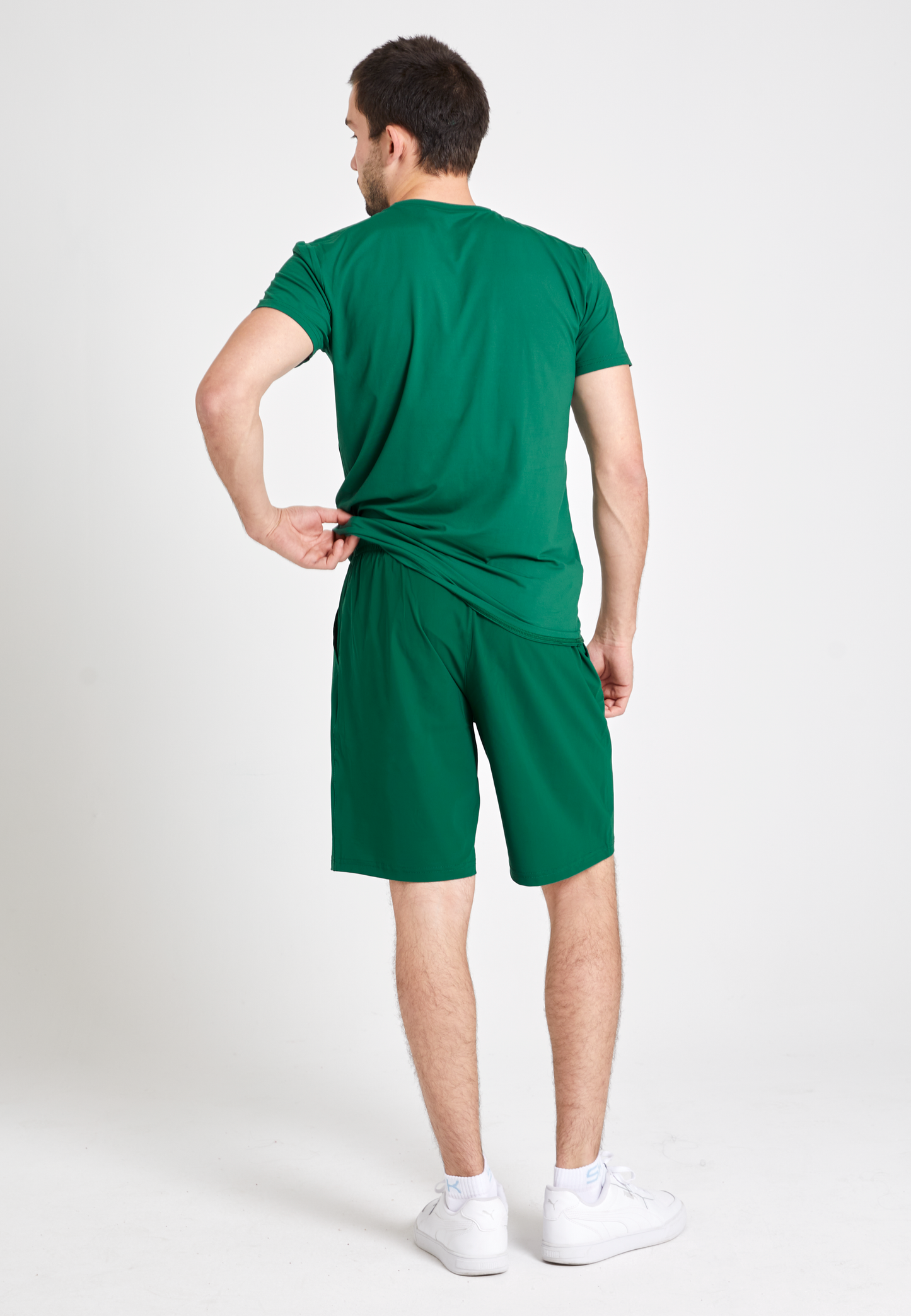 Jungen & Herren Tennis Shorts lang, tannengrün von SPORTKIND