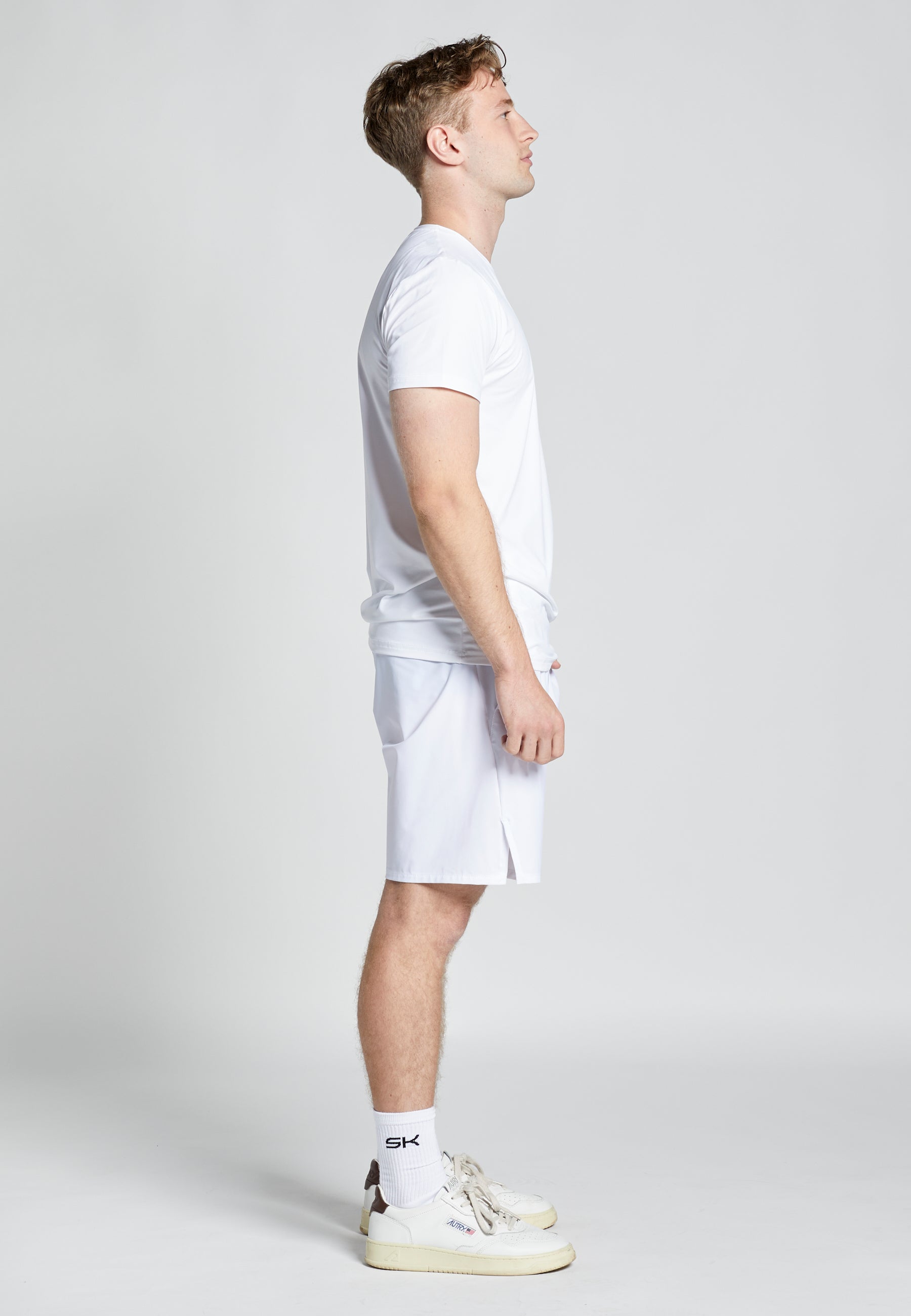 Jungen & Herren Tennis Shorts Performance fuer Herren & Jungen, weiss von SPORTKIND